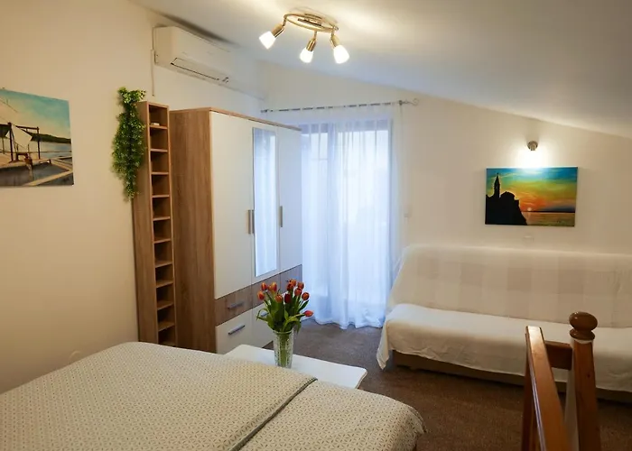 Or At Irena's Appartamento Pirano